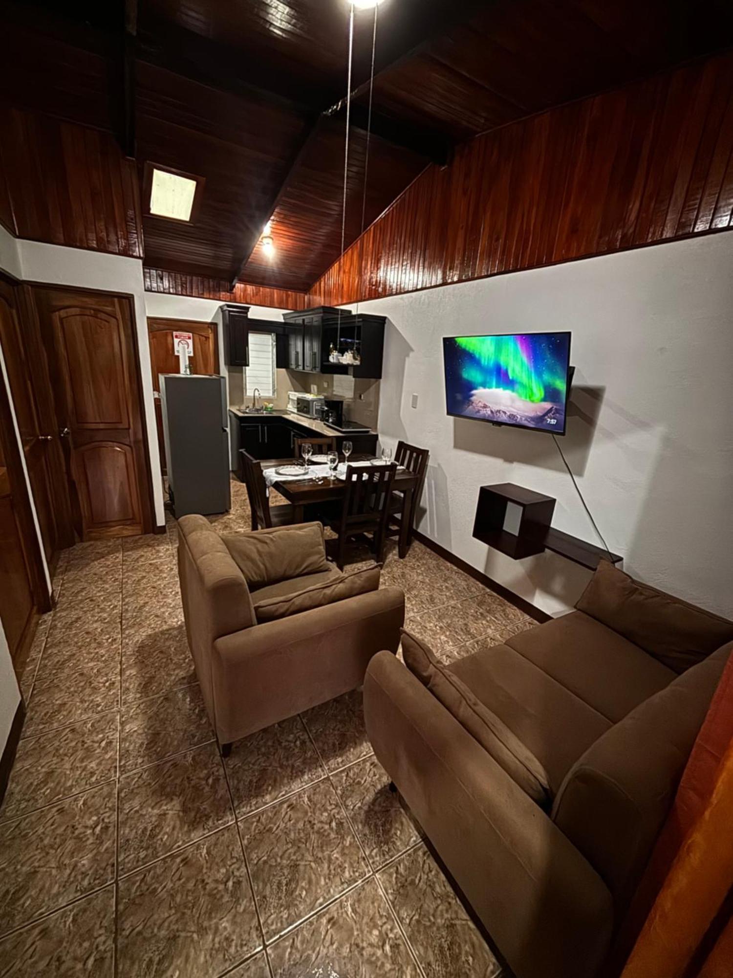 Apartamentos Maily La Fortuna Екстер'єр фото
