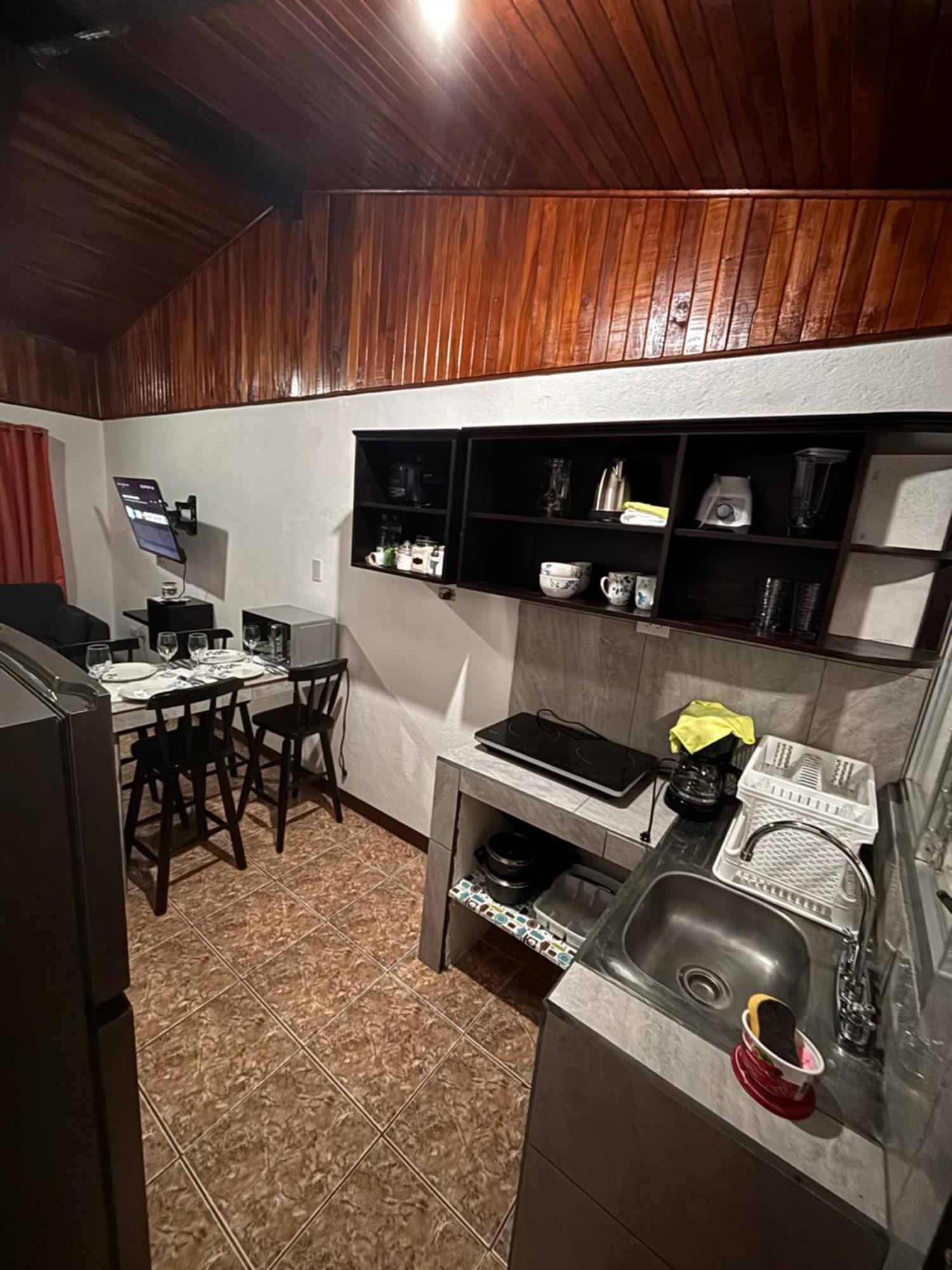 Apartamentos Maily La Fortuna Екстер'єр фото
